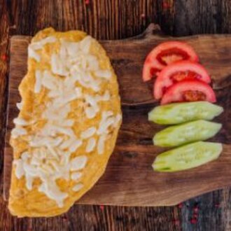 Domatesli Kaşarlı Omlet görseli