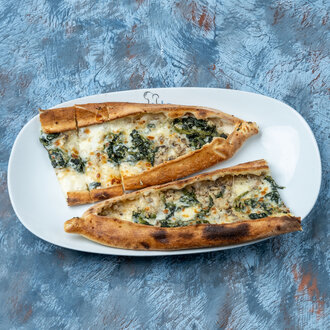 Ispanaklı Pide görseli