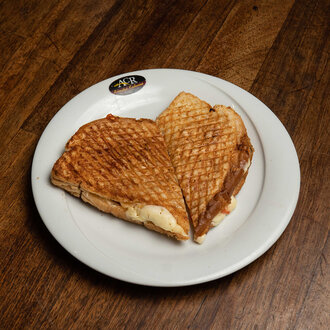 Karışık Ayvalık Tostu görseli