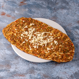 Kaşarlı Lahmacun görseli