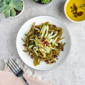 Yaban Mersinli Kaya Koruğu görseli