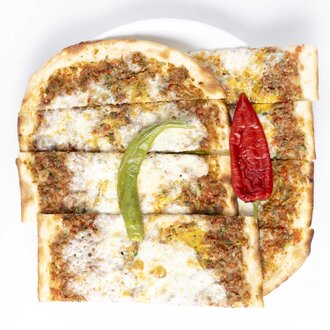 Kıymalı Kaşarlı Pide görseli