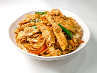Tavuklu Noodle görseli