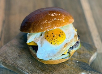 Egg & Burger (100 gr.) görseli