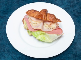 California Club Sandwich görseli