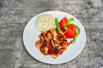 Tatlı Ekşi Soslu Tavuk görseli