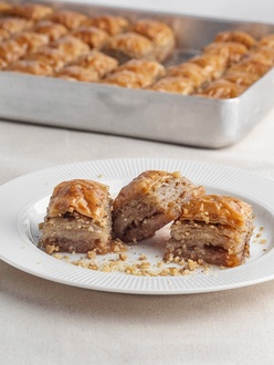 Cevizli Vegan Baklava görseli