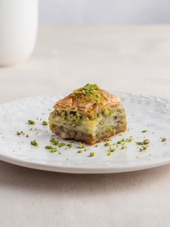 Fıstıklı Vegan Baklava görseli