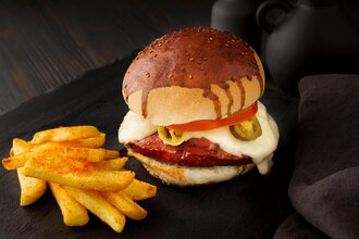 Sucuk Burger görseli
