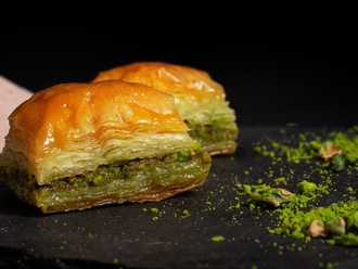 Fıstıklı Baklava (1 kg.) görseli