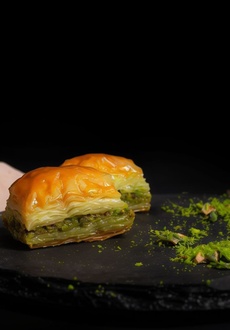 Fıstıklı Baklava (1,5 kg.) görseli