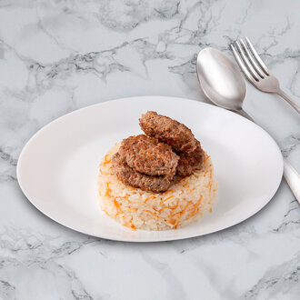 Köfte Pilav görseli