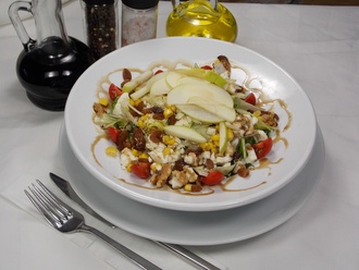 Tulum Peynirli Salata görseli