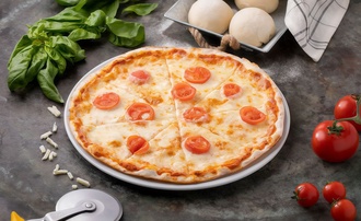 Margherita Pizza (32 cm.) görseli