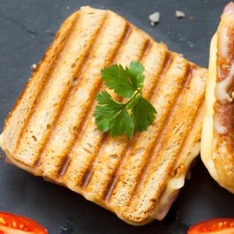 Sena Beyaz Peynirli Tost görseli