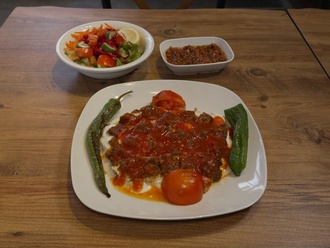 Yoğurtlu Kebap görseli