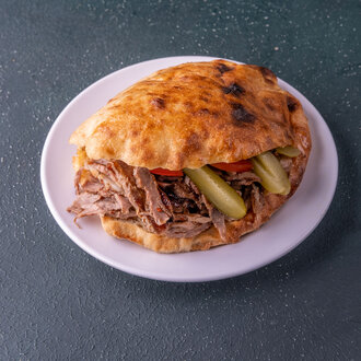 Tombik Ekmek Arası Et Döner görseli