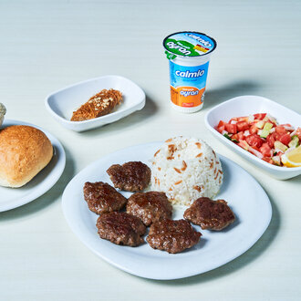 Pilav Üstü Izgara Köfte Menü görseli