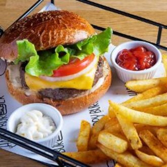 Happy Cheeseburger görseli