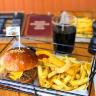 Happy Special Burger görseli