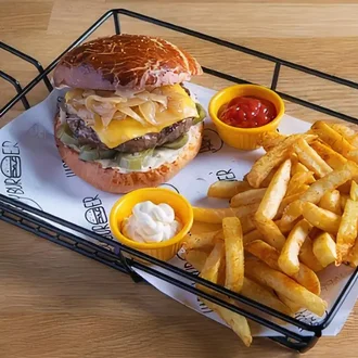 Happy Hot Burger görseli