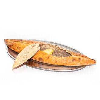 Kıymalı Yumurtalı Pide görseli