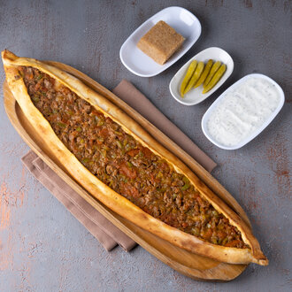 Kuşbaşılı Pide görseli