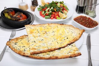 Beyaz Peynirli Pide görseli