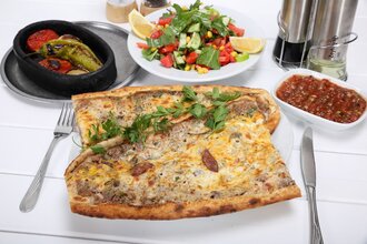 Karışık Pide görseli