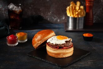 Monster Burger görseli