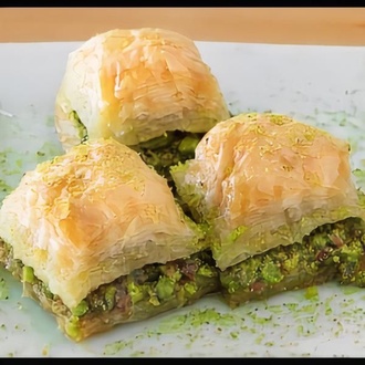 Fıstıklı Baklava (500 gr.) görseli