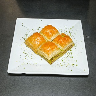 Fıstıklı Baklava (1 kg.) görseli