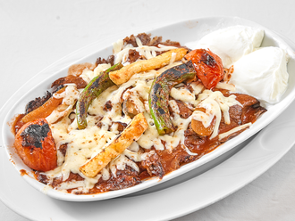 Kaşarlı İskender (Et Dönerden) görseli