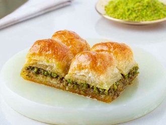 Fıstıklı Baklava (500 gr.) görseli