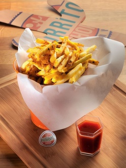 Soslu Mozzarella Peynirli Mix Patates görseli