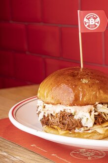 Pulled Beef Burger görseli