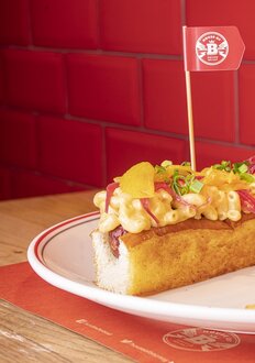 Mac & Cheese Dog görseli