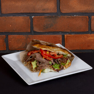 Tombik Ekmek Arası Eti Bol Et Döner görseli