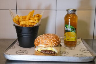 White Rabbit Burger Menü görseli