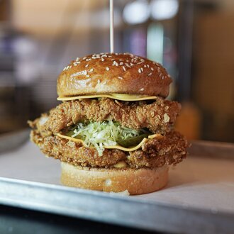 Double Chicken Burger görseli