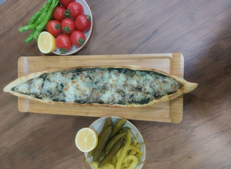 Kıymalı Ispanaklı Kaşarlı Pide (Açık) görseli