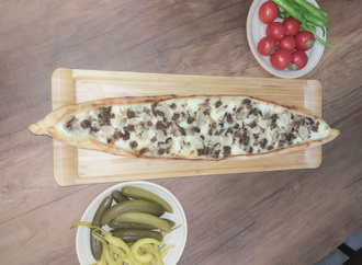 Rize Kavurmalı & Kaşarlı & Mantarlı Pide (Açık) görseli