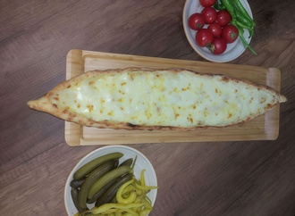 Kaşar Peynirli Pide (Açık) görseli