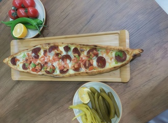 Suda Mozzarellalı Sucuklu Pide (Açık) görseli