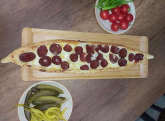 Sucuklu Kaşarlı Pide (Açık) görseli