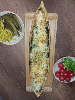 Ispanaklı Mantarlı Kaşarlı Pide (Açık) görseli