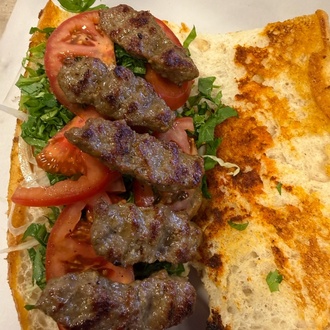 3/4 Ekmek Arası Köfte görseli