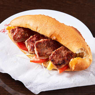 Yarım Ekmek Arası Izgara Köfte görseli