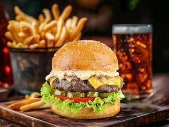 Hot Fabrique Burger Menü görseli