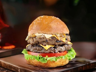 Double Cheese Fabrique Burger görseli